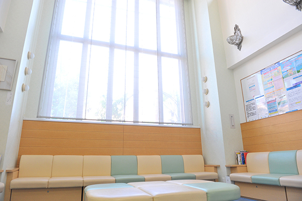 吉田雅子院長、吉田秀之先生 医療法人秀明会 吉田眼科医院1