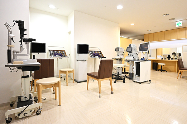 伊沢英知院長 伊沢眼科1