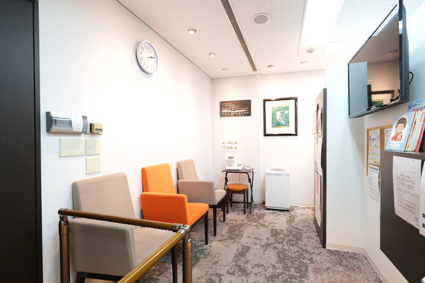 酒井昭彦院長、酒井章江副院長 東戸塚アルプス 酒井歯科医院1