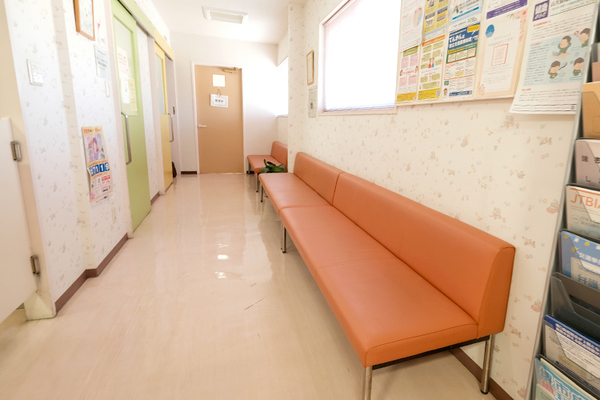 納谷敦夫先生、田中有美先生 なやクリニック1