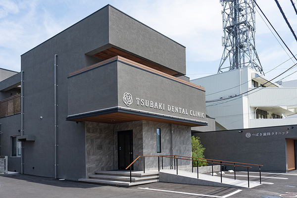 上松晃也院長 つばき歯科クリニック1