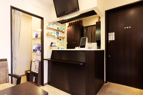 小見山育代院長 浅川歯科1