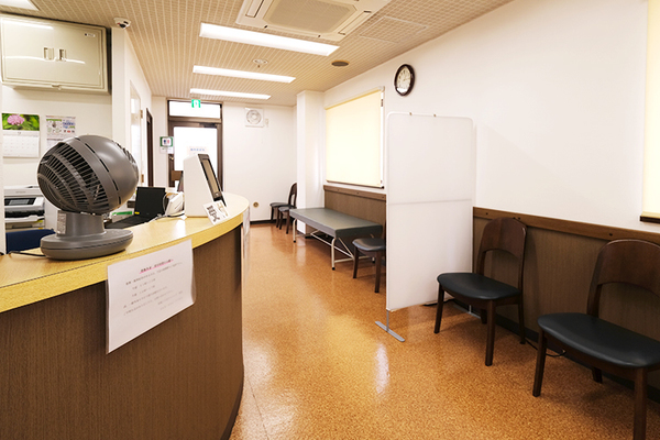 畔越陽子院長 染地三丁目クリニック1