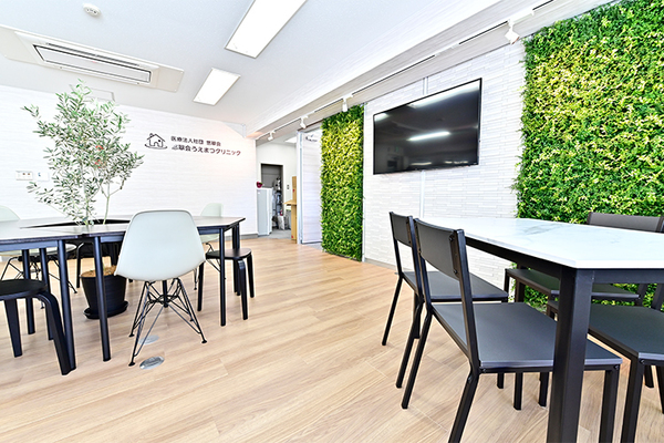 植松淳一理事長 悠翠会うえまつクリニック1