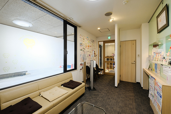 坂野晃院長 ばんの歯科1