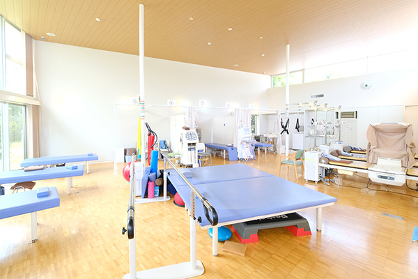 旭真理子院長 三輪整形外科1