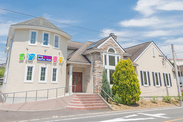 神崎伸一院長 かんざき歯科医院1