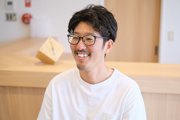 小原功輝院長 げんきの家在宅クリニック1