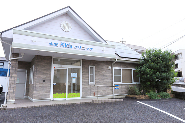 成田敦院長 永覚Kidsクリニック1