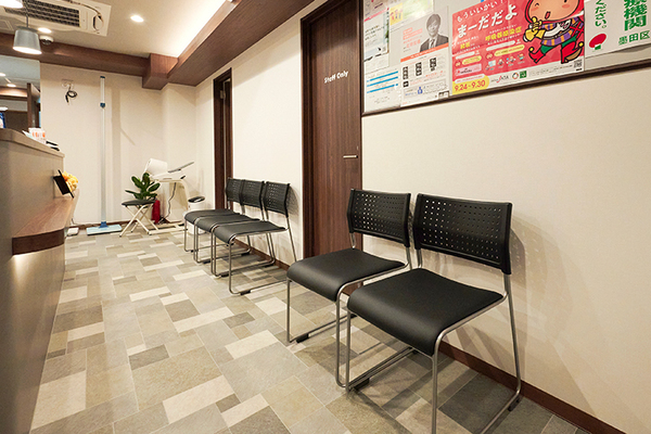 土屋尚人院長、竹内雅彦副院長 はなみずきファミリークリニック1