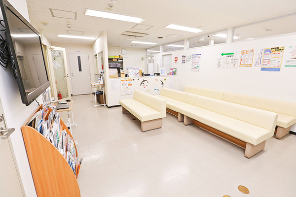 丸山達也院長、宮澤典子先生、近藤宏明先生 東新宿クリニック1