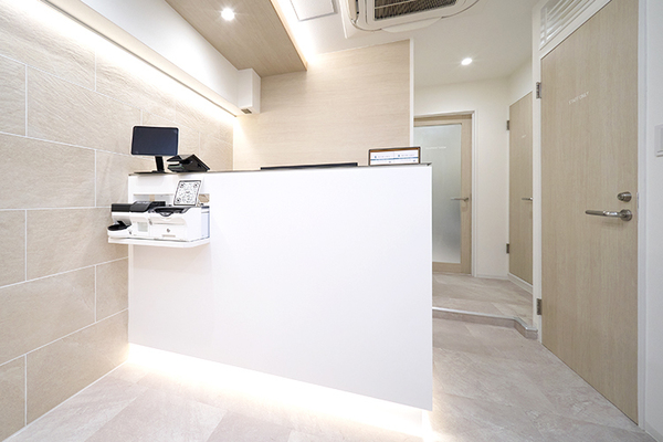 山田航院長 飯田橋IB歯科1