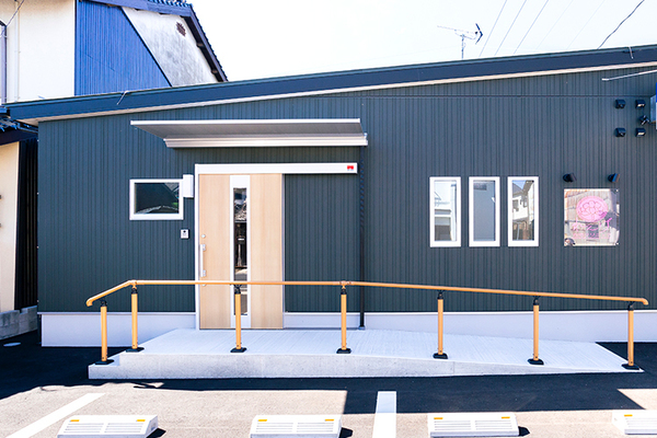 花田梢院長 れんげ在宅クリニック1