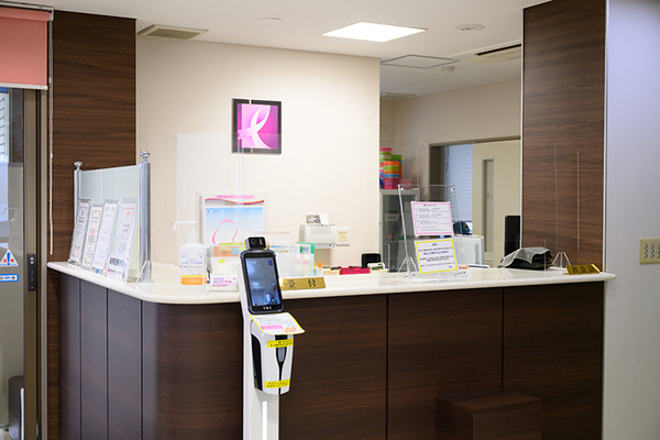 鈴木ティベリュウ浩志院長 公津の杜メディカルクリニック1