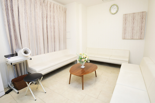 金雅子院長 あやこレディースクリニック1