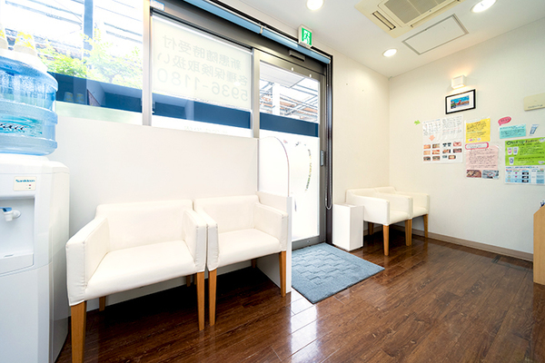 井上淳二院長 アイデンタルクリニック1