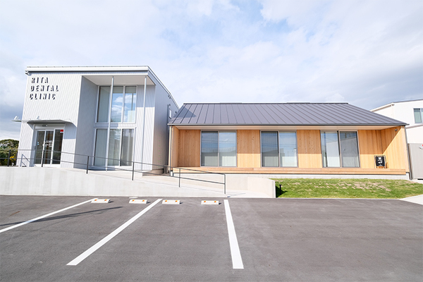 栗田祐樹院長 RITA歯科1