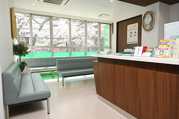 岡本俊彦院長、岡本俊紀副院長 中村橋眼科医院1