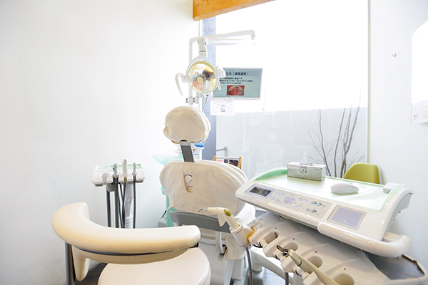 福原隆久院長 あゆみ歯科クリニック松井山手1