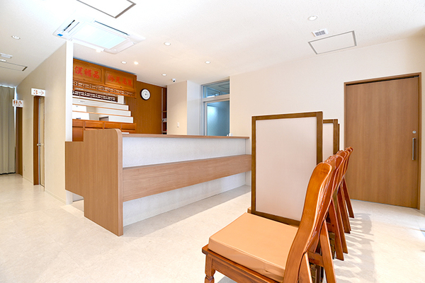 梅村百代院長、梅村宜弘先生 漢一診療所1