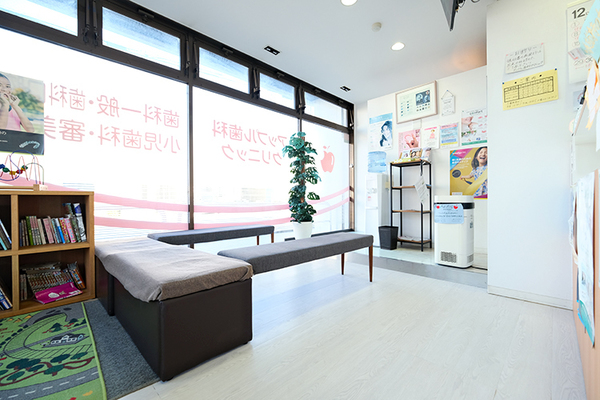 服部正樹院長 アップル歯科クリニック1