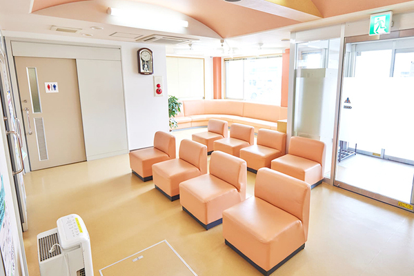 蔡岳泰院長 花野井クリニック1