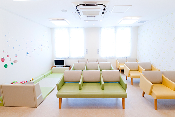 椎津敏明院長 マザーズ高田産医院1