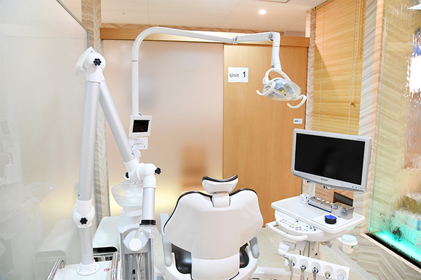 加藤秀昭院長 フェニックス歯科クリニック 1