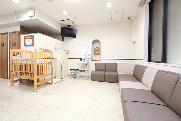 鷺坂誠宏先生 鷺沼産婦人科1