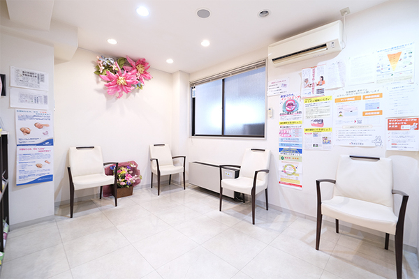 柳時悦院長 日本橋りゅうデンタルクリニック1