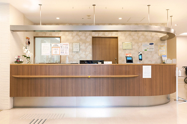 鈴木敦理事長、鈴木太院長、伊藤緑先生 阿佐谷すずき診療所1