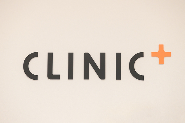 金本伸子院長 クリニックプラス本八幡1