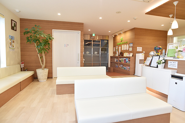 岩城公一院長 岩城整形外科クリニック1