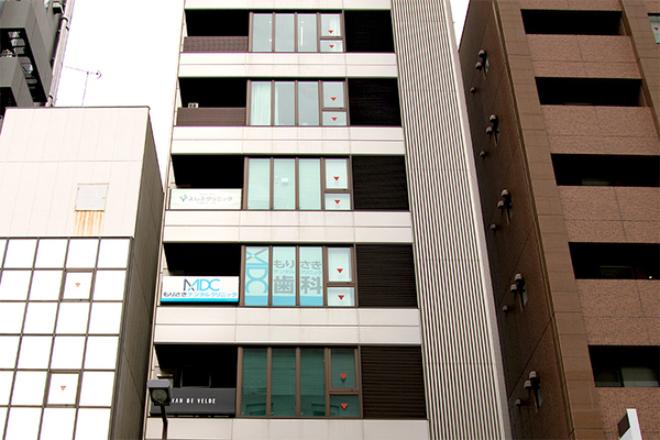 森崎歩院長 もりさきデンタルクリニック1