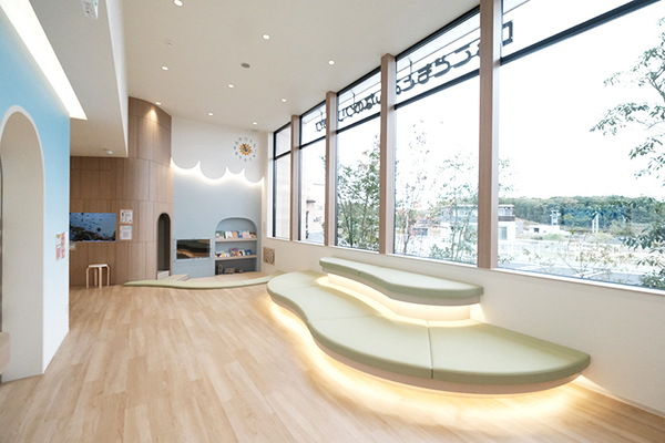 鈴木大次郎院長、山田悠人先生 Dsこどもとみんなのクリニック1