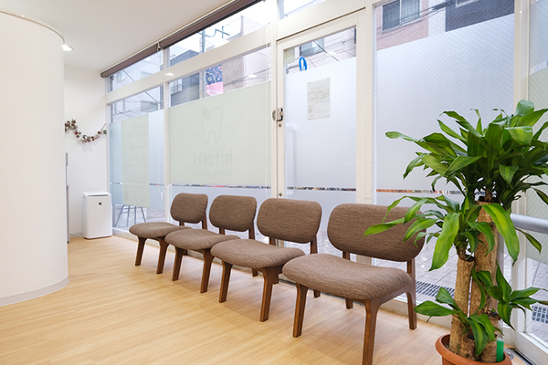 吉井嗣人院長 hitoiki DENTAL CLINIC1