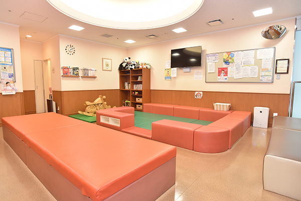 片山啓院長 片山キッズクリニック1