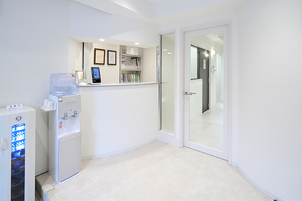 上田隼也院長 都立大学上田歯科1