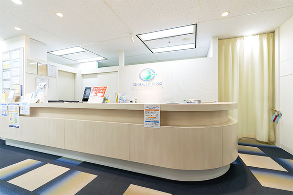 渥美一成院長 セントラルアイクリニック1