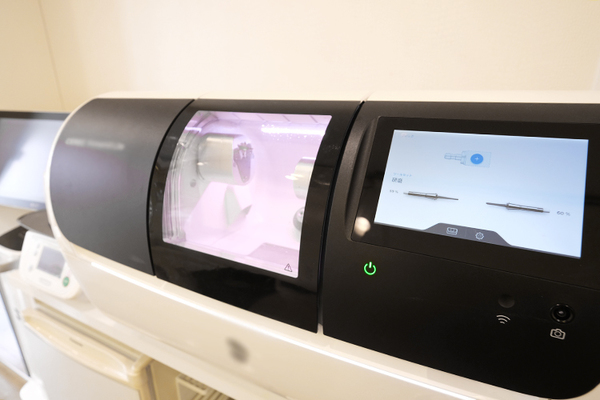 佐々木英隆院長 エスデンタルオフィス1