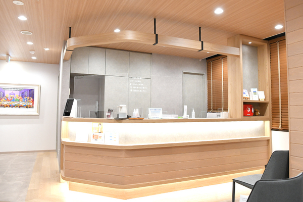 新井絢子院長 代々木公園泌尿器科1