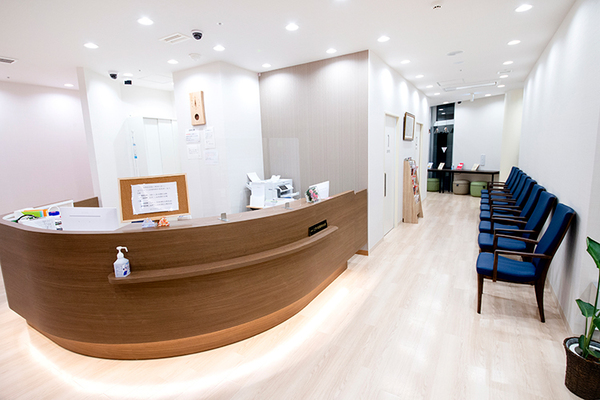 福江光倫院長、山口純輝副院長 一之江ファミリークリニック1