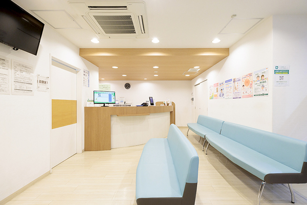 阿藤晃一院長 あとう皮膚科・形成外科クリニック1