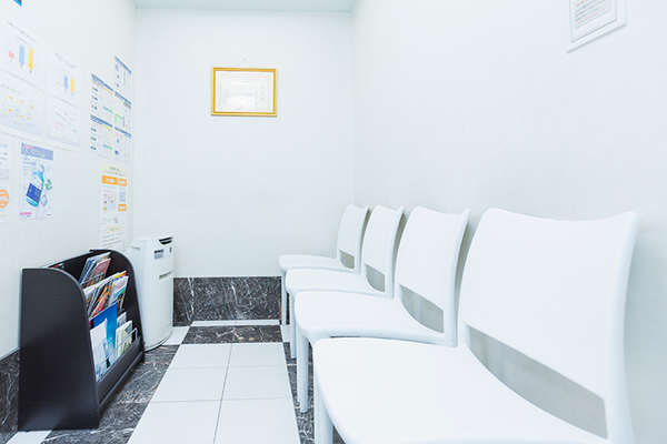 赤崎公星理事長 デンタルオフィス虎ノ門1