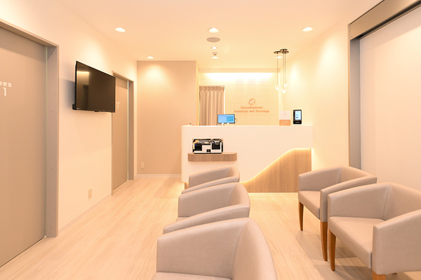 和田由大院長 千歳船橋南口駅前大腸と胃の消化器内視鏡・肛門クリニック 世田谷院1