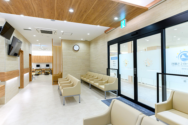 井口聡一郎院長 茅ヶ崎いのくち眼科1