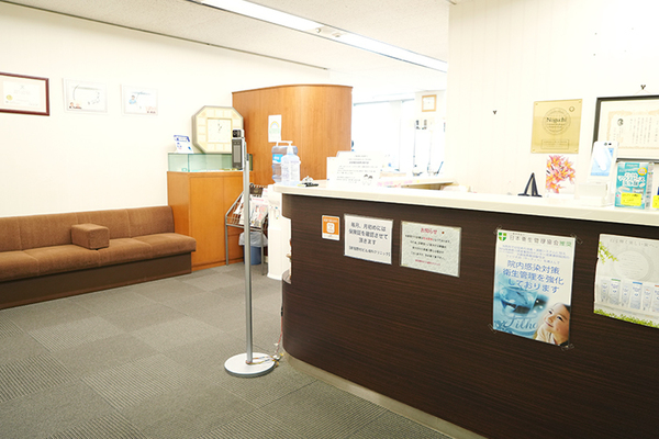 廣戸光樹院長 新宿野村ビル歯科クリニック1