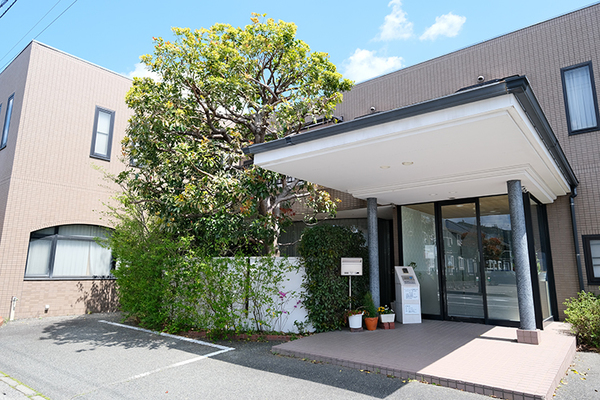 山田孝之院長 レディースクリニック山田産婦人科1