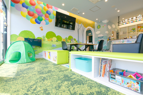 磯崎智子先生、磯崎真希先生 いそざき歯科・矯正歯科1