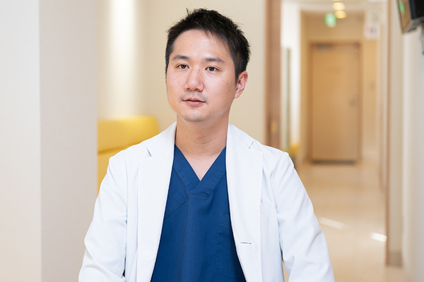 粟田裕治院長 ふれあいの丘内科内視鏡健診クリニック1